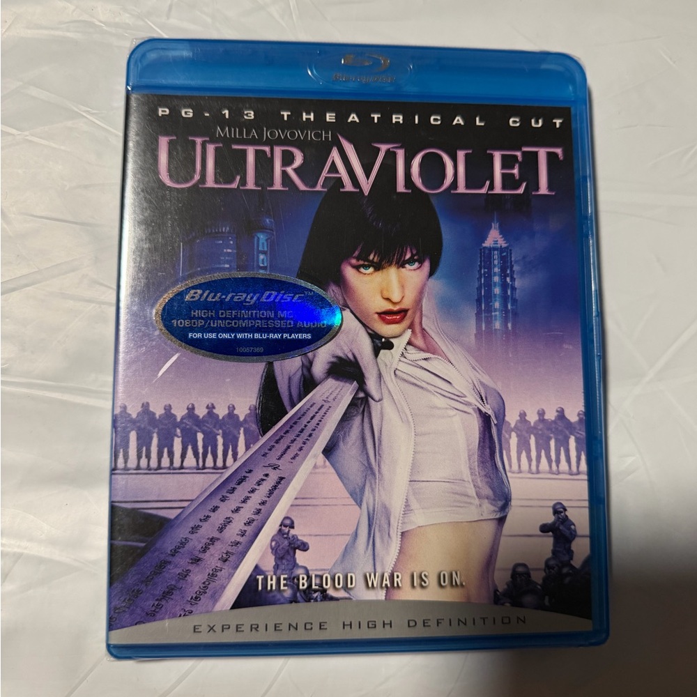 Blu-ray: Ultraviolet (Theatrical Cut) - Purple Cover
